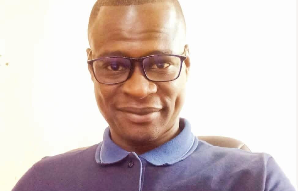 Arrêtez avec Madiambal loumou xam dafa beuri svp, respectez l’intelligence des sénégalais .