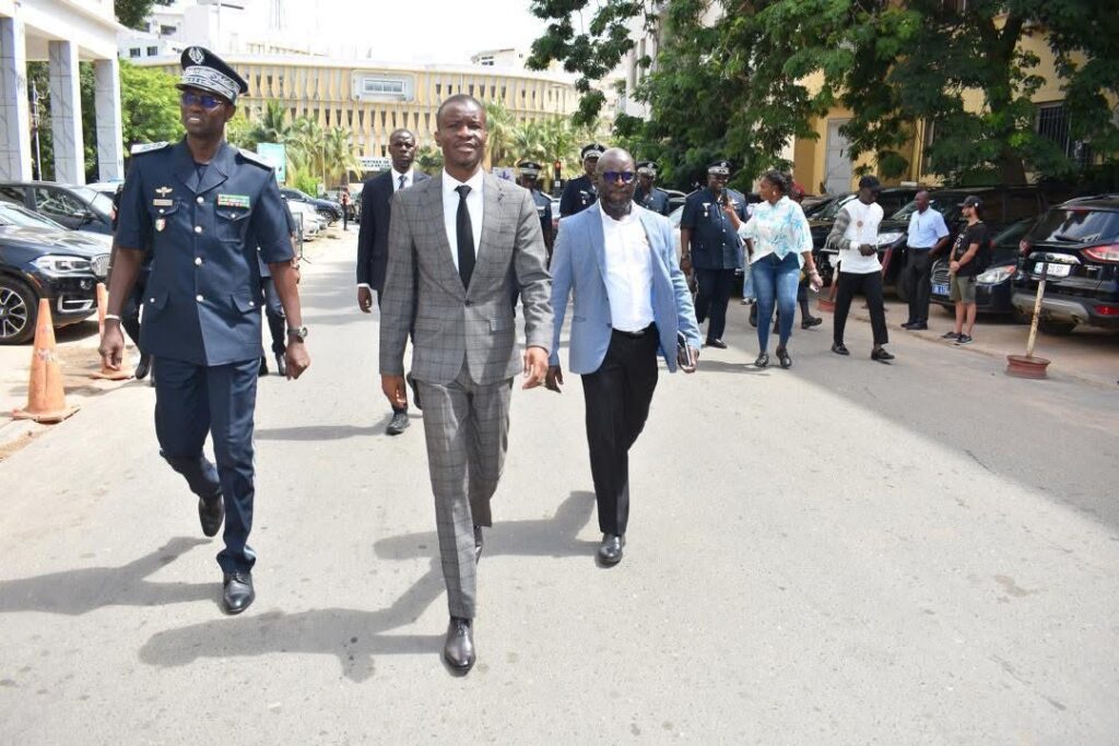 Ministère de l’Intérieur : Me Bamba Cissé entame une visite des Services relevant de son département