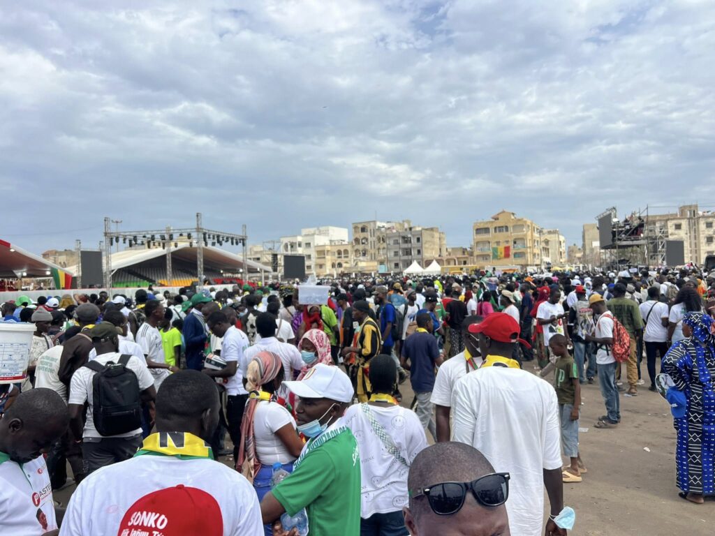 Téra-meeting Pastef : effervescence au parking du stade Léopold Sédar Senghor