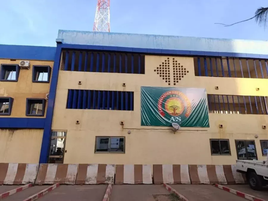 Burkina Faso : La fréquence de Rfi attribuée à la radio de l’Aes