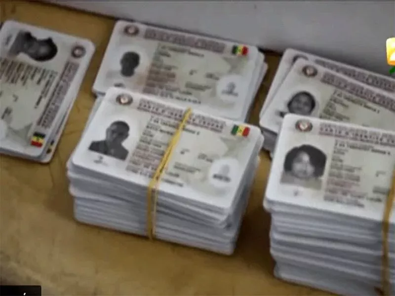 Obtention frauduleuse de cartes d’identité sénégalaises : une enquête révèle un système organisé au sein d’une mairie