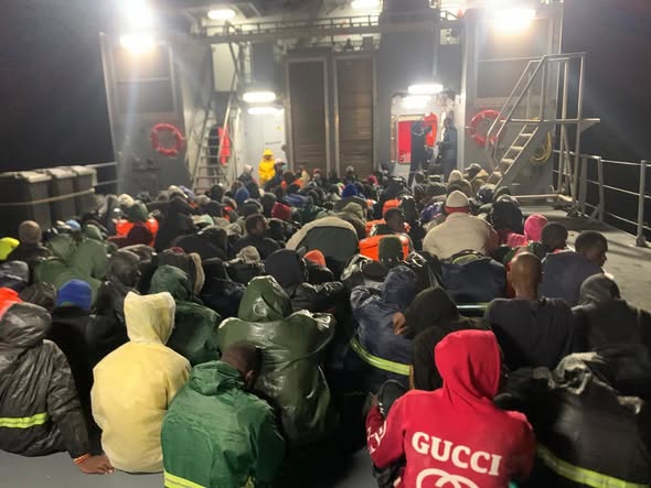 Émigration irrégulière : 144 candidats interceptés par la Marine nationale au large de Dakar