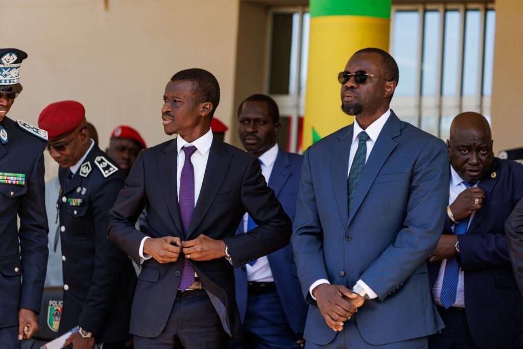 Visite à la DGPN : Ousmane Sonko salue l’engagement et le professionnalisme de la Police nationale