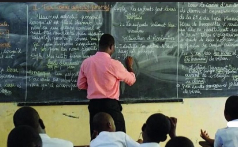 Ponctions salariales : les syndicats d’enseignants dénoncent un «vandalisme d’Etat» et «un vol systématique»