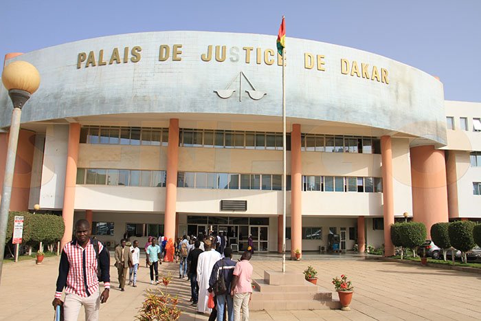 Tribunal de Dakar : El Hadji Aziz Mbaye condamné, mais ressort libre avec une amende de 500.000 FCFA
