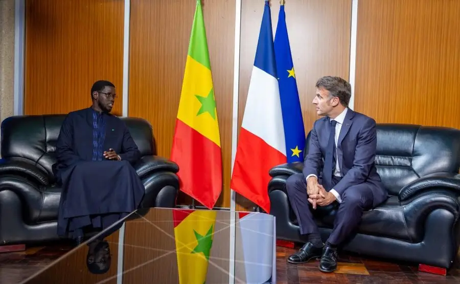 Tête-à-tête entre les présidents Faye et Macron : coopération bilatérale et défis globaux au centre des échanges