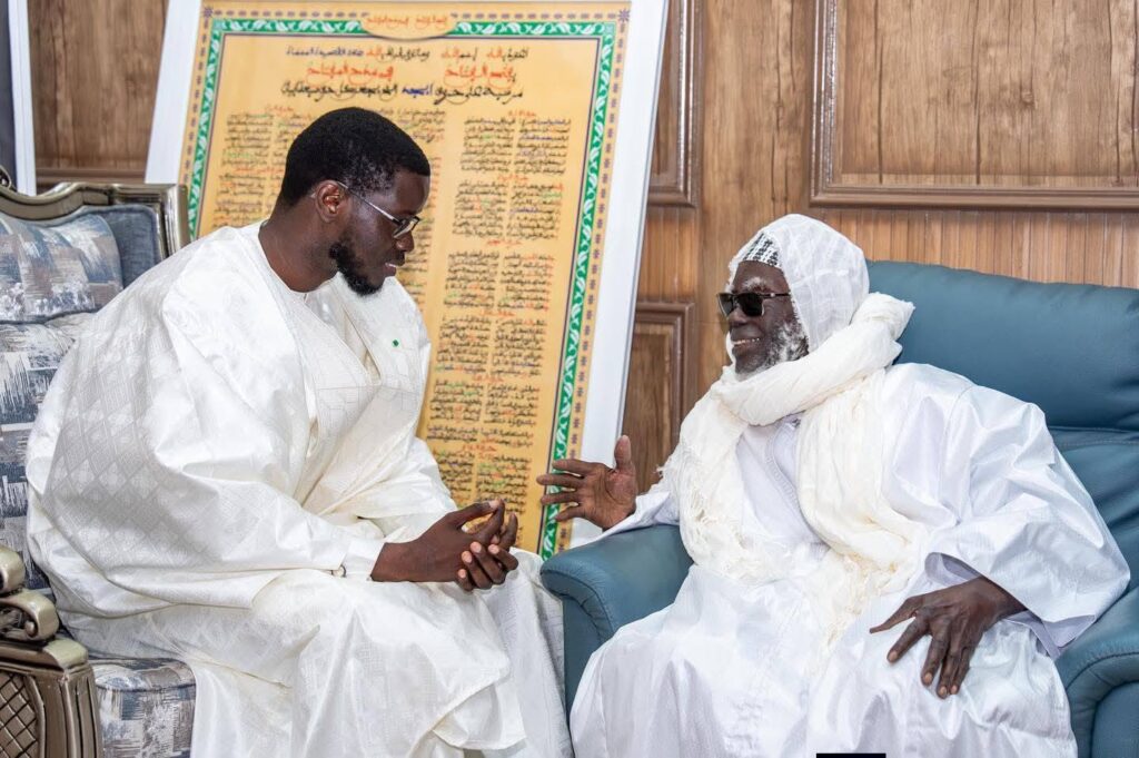 Touba : le Chef de l’Etat présente ses condoléances au Khalife Général des mourides
