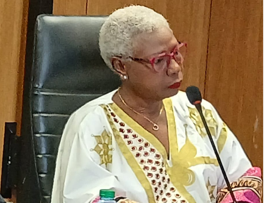 Chronique de l’improviste : le tribunal des apparences Par Henriette Niang Kandé