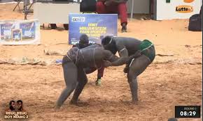 Lutte : Reug Reug remporte le choc face à Boy Niang 2