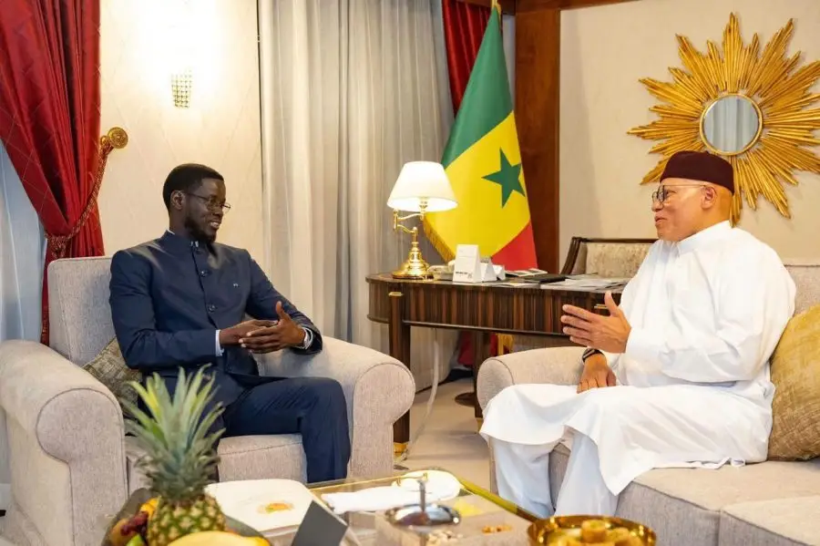 Doha : le président Bassirou Diomaye Faye reçoit Karim Wade