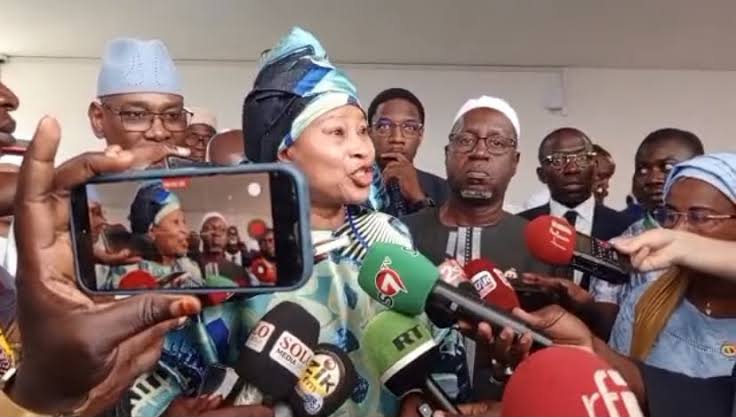 Majorité : Aïssata Tall Sall accuse la majorité parlementaire de « vouloir contrôler le président »