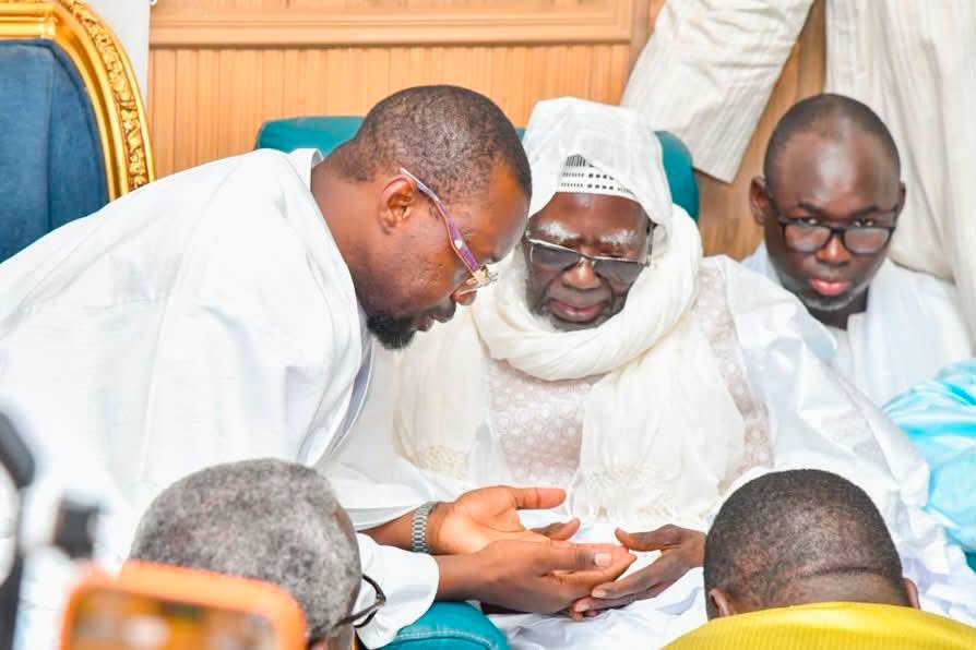 Ousmane Sonko réaffirme son engagement pour la stabilité du pays devant le khalife général des mourides